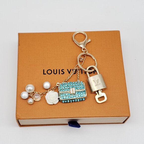 Authentic Louis Vuitton Gold Lock & Box w/ Unbranded Bag Bagcharm - Picture 2 of 7